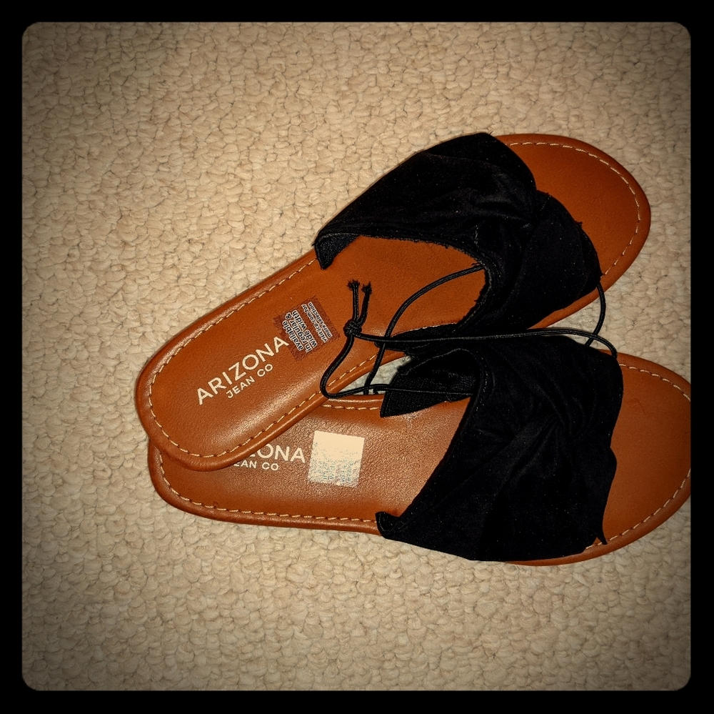Black sandal/slippers